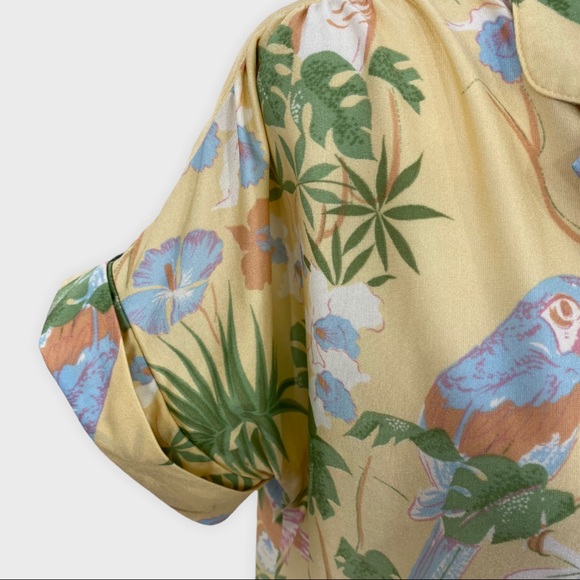Vintage Pale Yellow Bird Palm Tree Hawaiian Coconut Girl Button Down - Picture 2 of 9